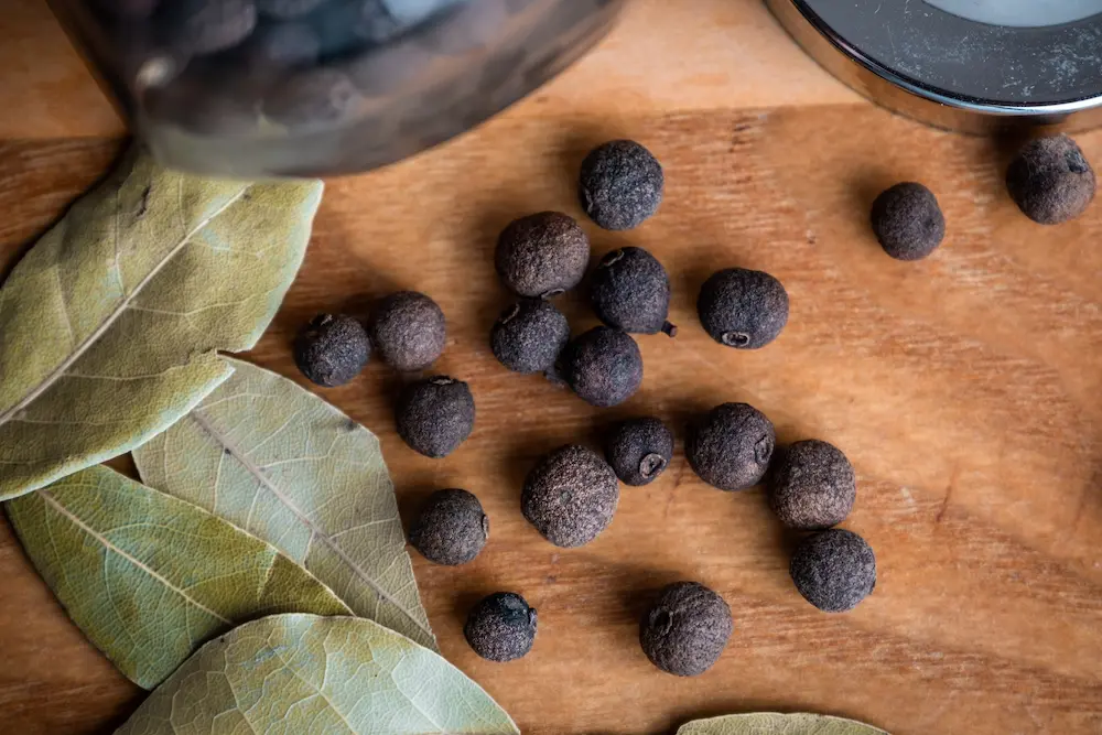 allspice berries for prosperity and money