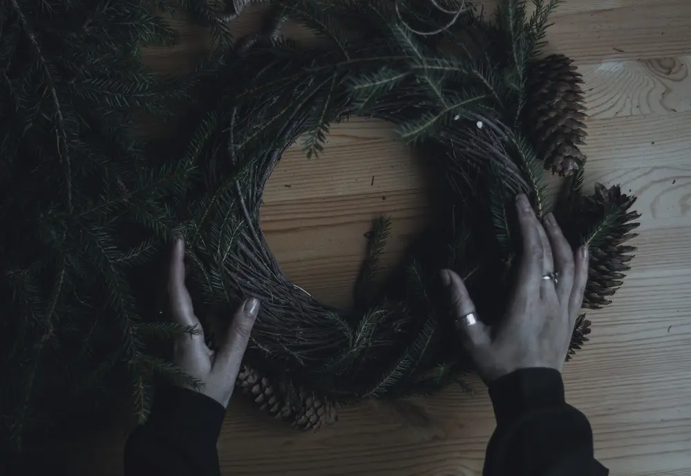 Create Your Own Wreath For Yule