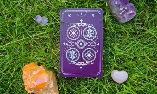 four of pentacles 4
